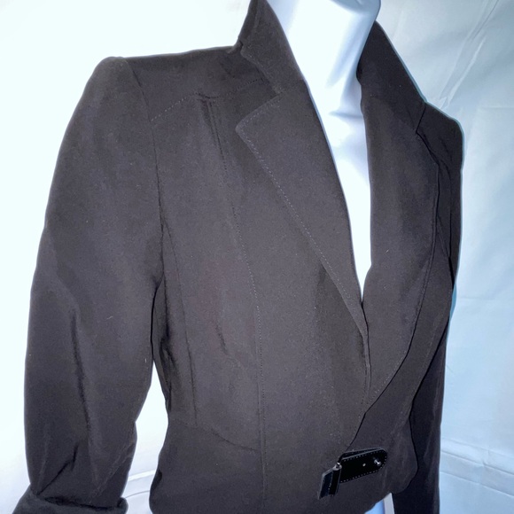 Cropped Blazer - Picture 2 of 5